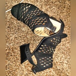 Black heel shoes open toe